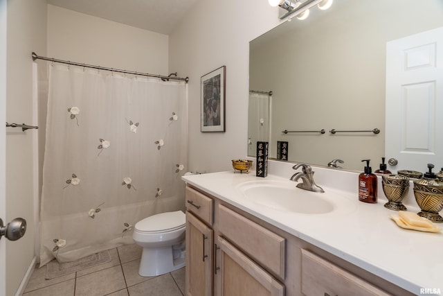 1002 Villa Ct, Carbondale, IL 62901 - full bath with vanity, tile patterned floors, and shower / bath combination with curtain
