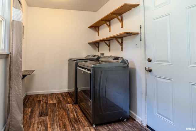 1811 W Freeman St, Carbondale, IL 62901 - laundry room featuring dark wood-type flooring and washing machine and dryer