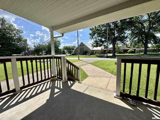 403 Freeman St, Anna, IL 62906 - porch with a yard