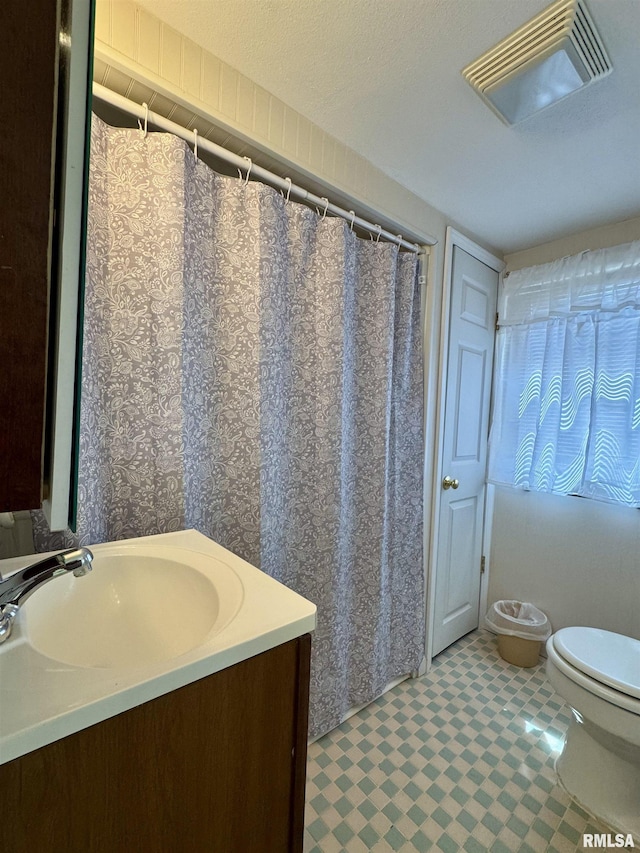 215 S Jackson St, Harrisburg, IL 62946 - photo 17