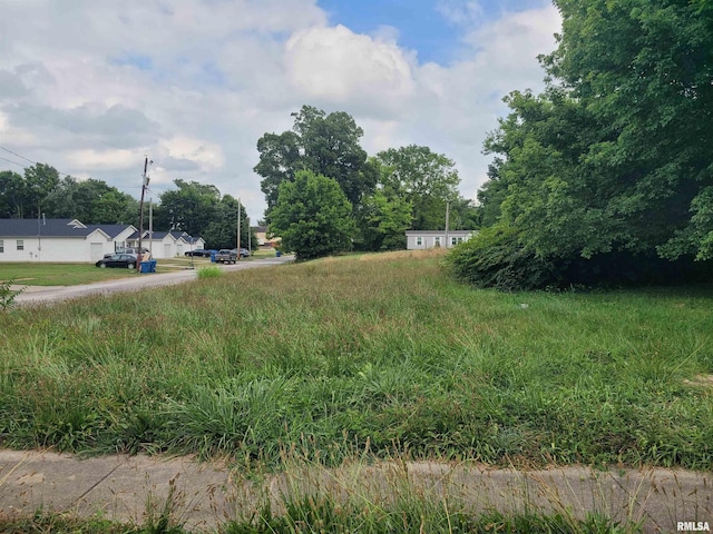 300 S 4th St, Mount Vernon, IL 62864