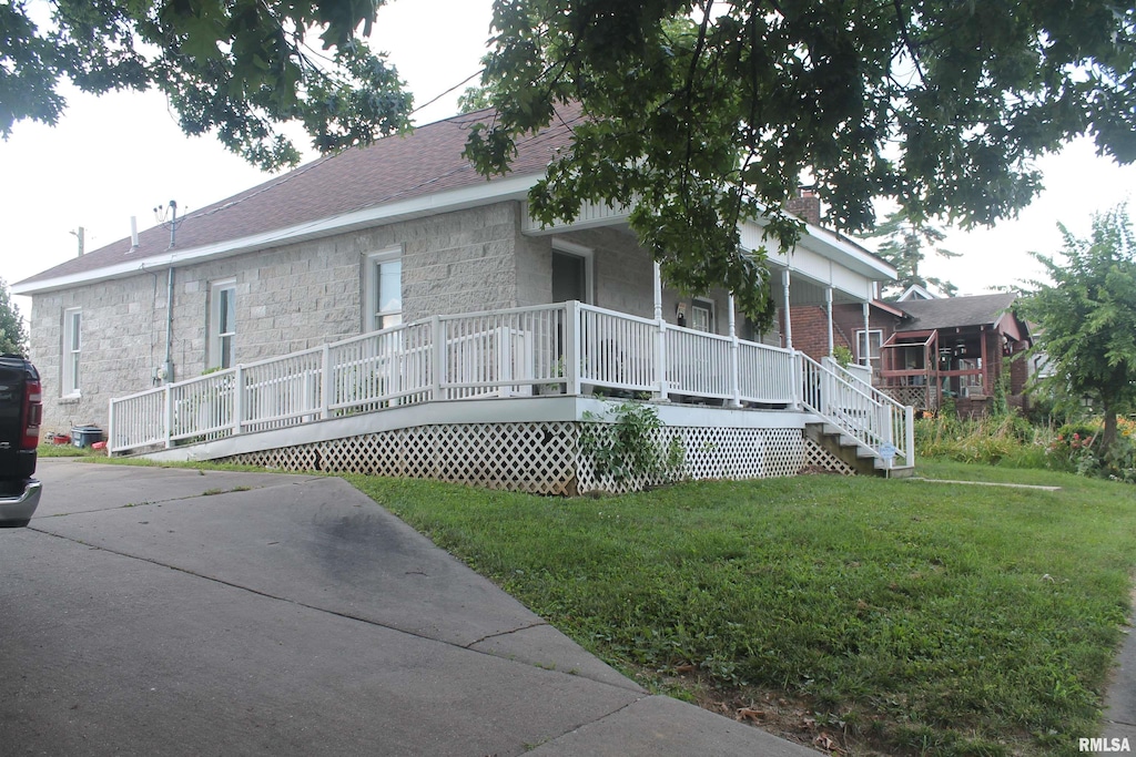 205 W Cherry St, Carbondale, IL 62901 - photo 1
