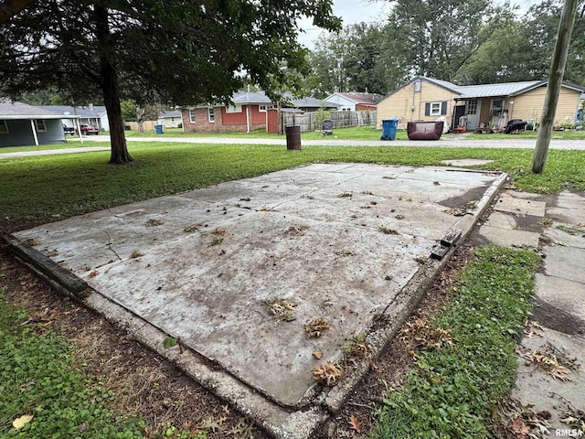 1307 S Maple St, Centralia, IL 62801 - view of green lawn