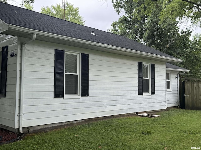 1307 S Maple St, Centralia, IL 62801 - view of side of property featuring roof with shingles