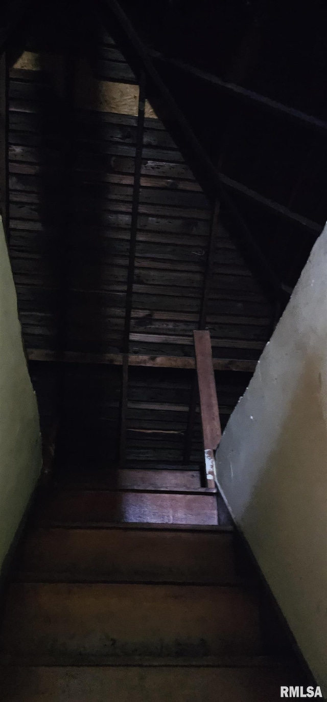 232 N James Ave, Centralia, IL 62801 - view of stairway