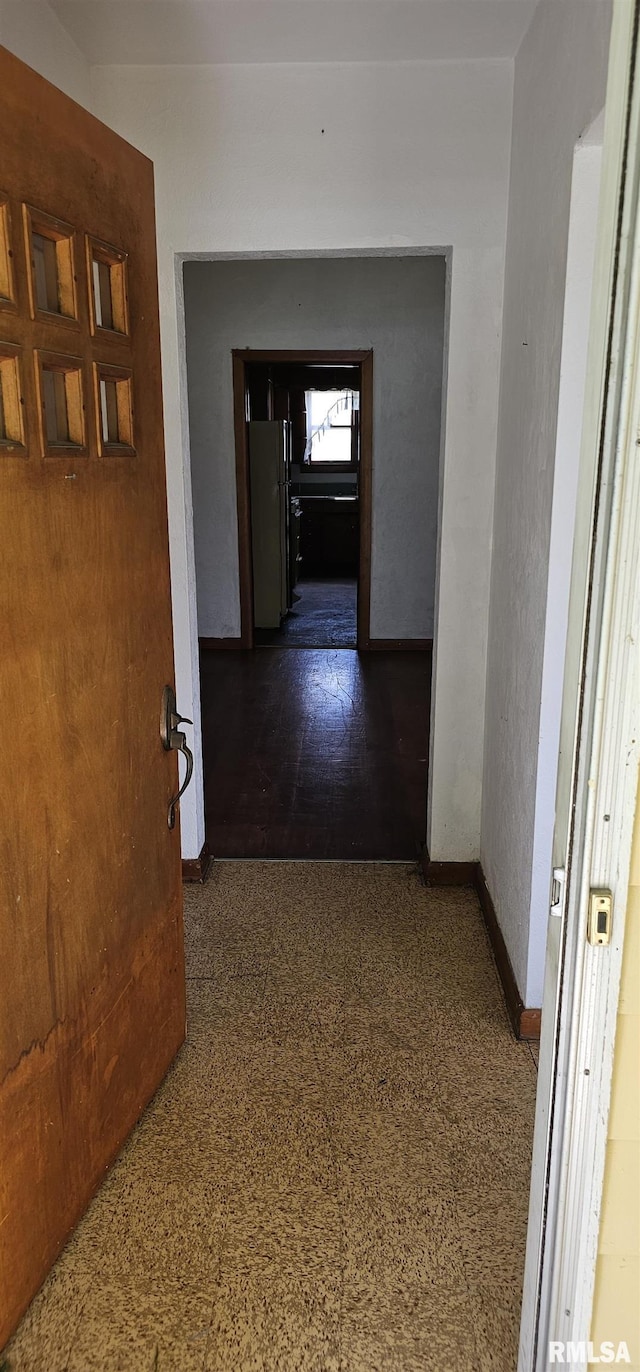 232 N James Ave, Centralia, IL 62801 - hall featuring baseboards