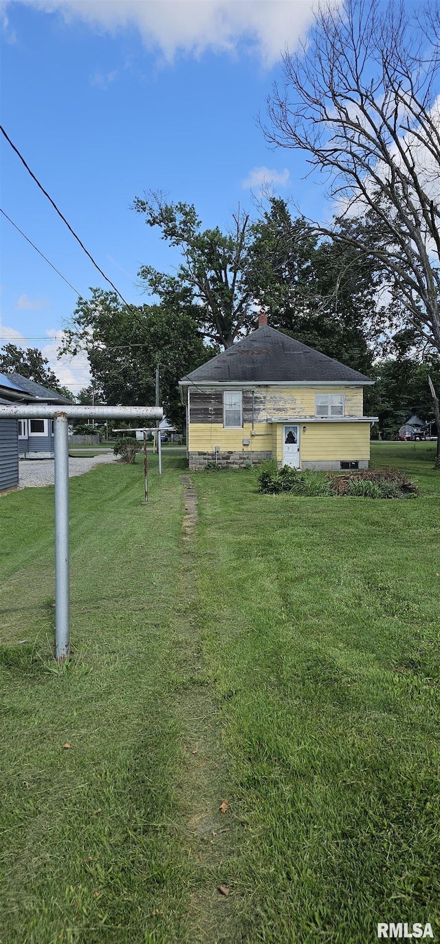 232 N James Ave, Centralia, IL 62801 - view of green lawn