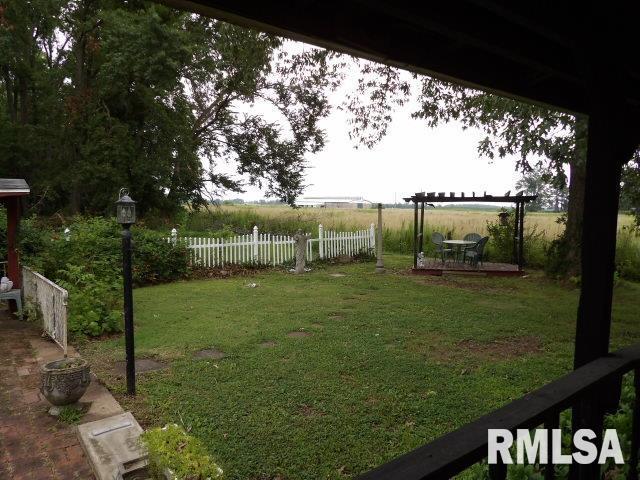 600 Panama St, Eldorado, IL 62930 - photo 21