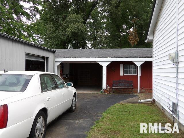 600 Panama St, Eldorado, IL 62930 - photo 5