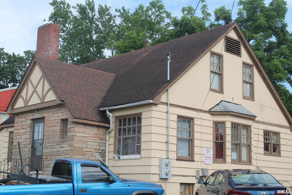 605 W Freeman St, Carbondale, IL 62901 - photo 1