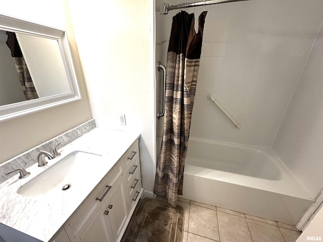 6 Charles Dr, Centralia, IL 62801 - bathroom featuring vanity, shower / tub combo with curtain, and tile patterned flooring