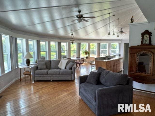 14290 E Windsong Rd, Mount Vernon, IL 62864 - photo 19