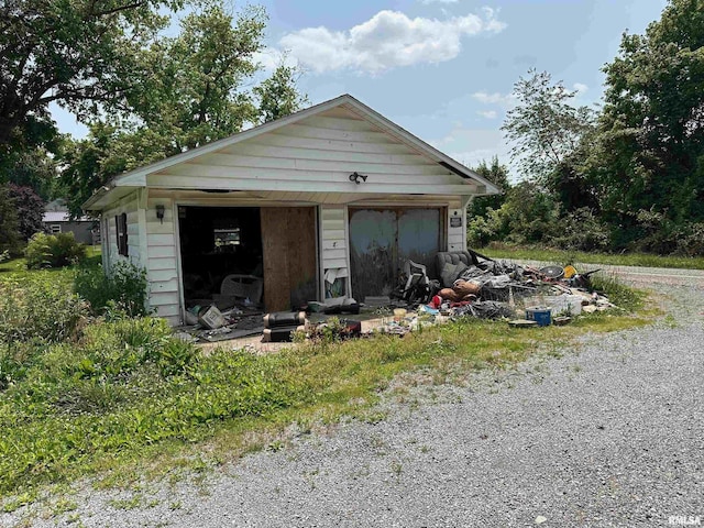 301 N Chestnut St, Christopher, IL 62822 - photo 2