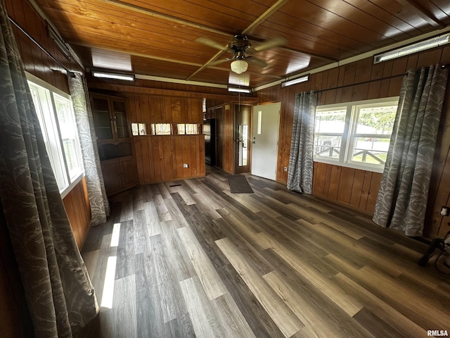 516 Walnut Hill Rd, Centralia, IL 62801 - photo 3
