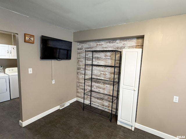 833 W 4th St, Flora, IL 62839 - photo 15