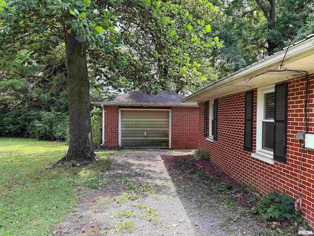 833 W 4th St, Flora, IL 62839 - photo 38
