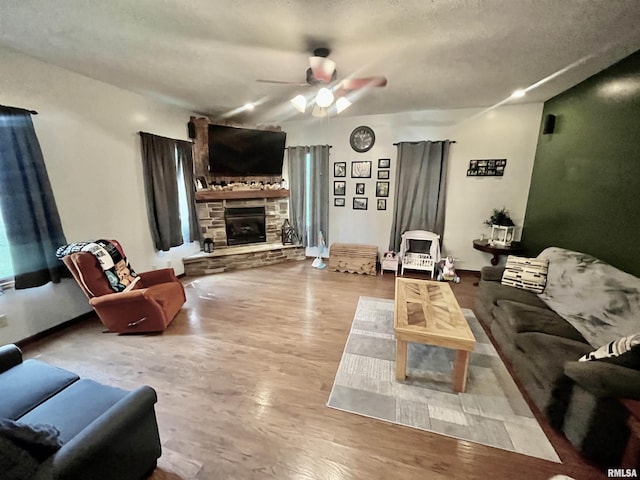 4155 Reevesville Rd, Grantsburg, IL 62943 - photo 11