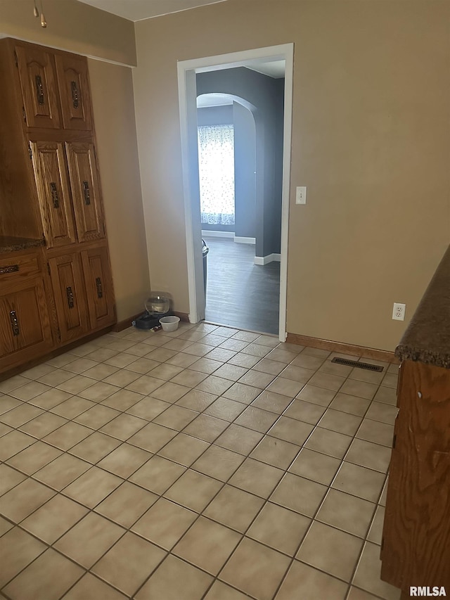 728 E 4th St, Flora, IL 62839 - photo 12