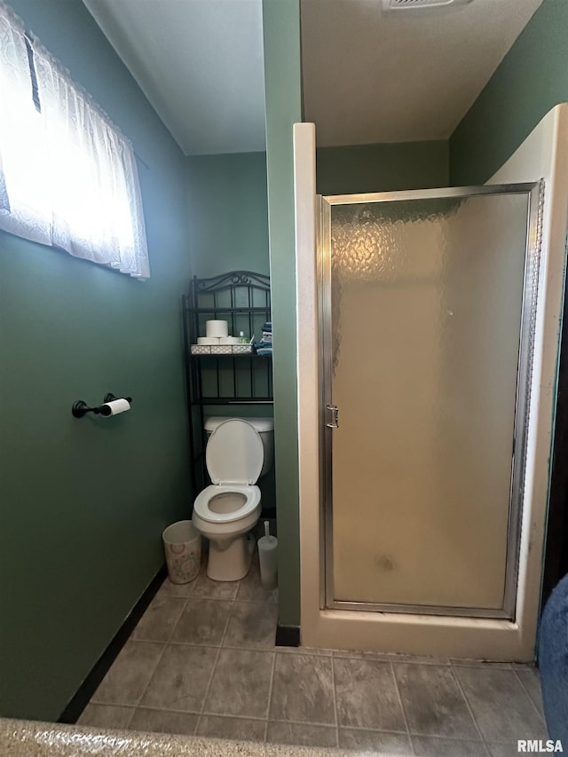 728 E 4th St, Flora, IL 62839 - photo 14