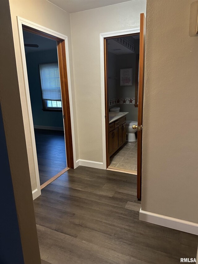 728 E 4th St, Flora, IL 62839 - photo 18