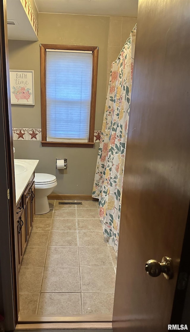 728 E 4th St, Flora, IL 62839 - photo 20