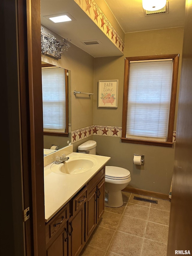 728 E 4th St, Flora, IL 62839 - photo 21
