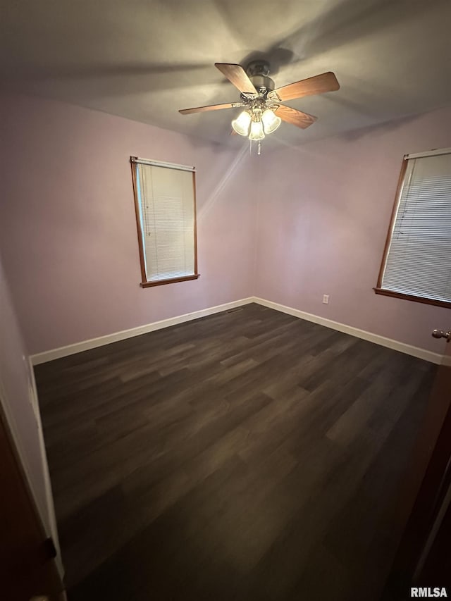 728 E 4th St, Flora, IL 62839 - photo 22