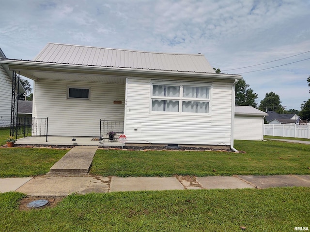 601 S State St, Christopher, IL 62822 - photo 5