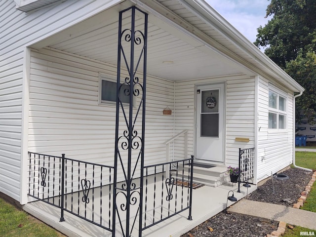 601 S State St, Christopher, IL 62822 - photo 6