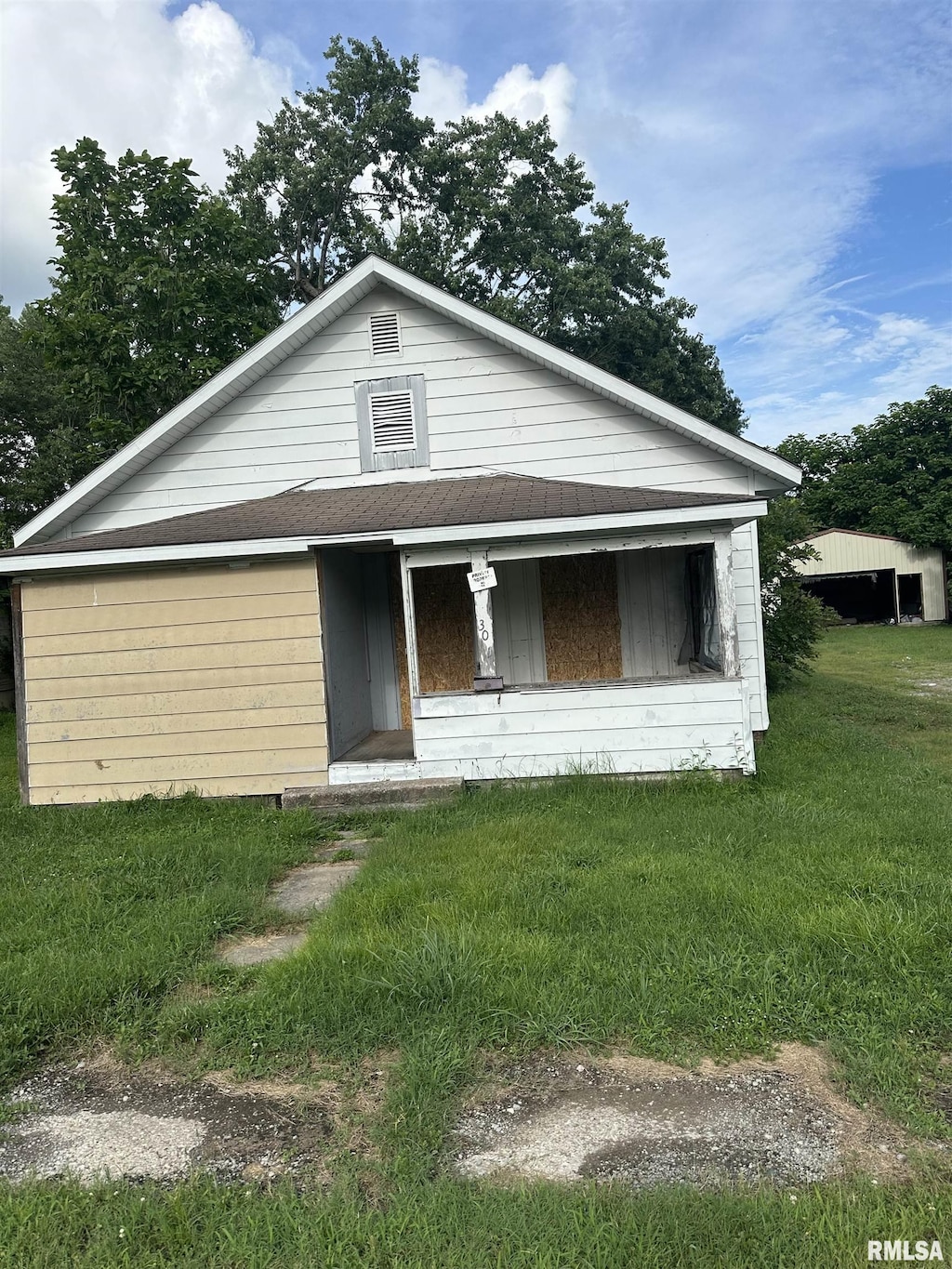 307 N Otis St, Marion, IL 62959 - photo 1