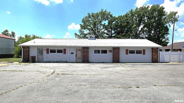 1807 E Main St, Marion, IL 62959 - photo 9