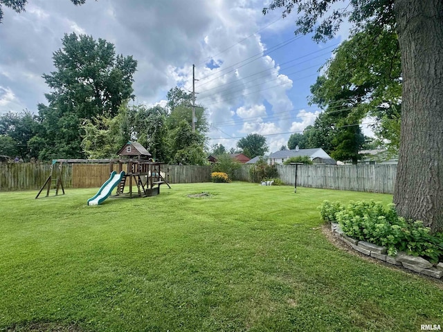 11 W Oak Park St, Centralia, IL 62801 - photo 4