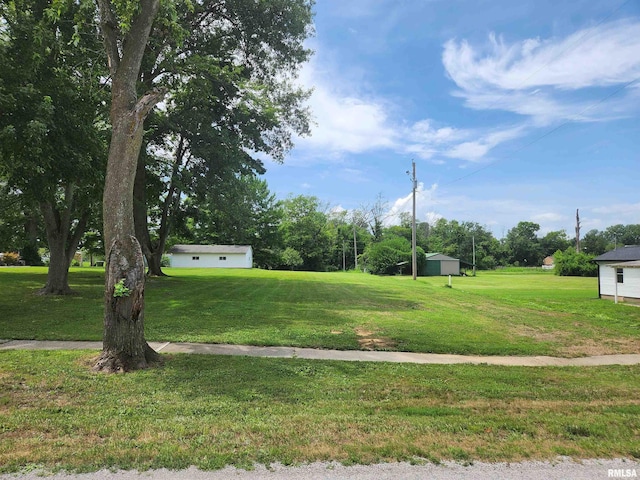 208 W 5th St, Ina, IL 62846 - photo 1