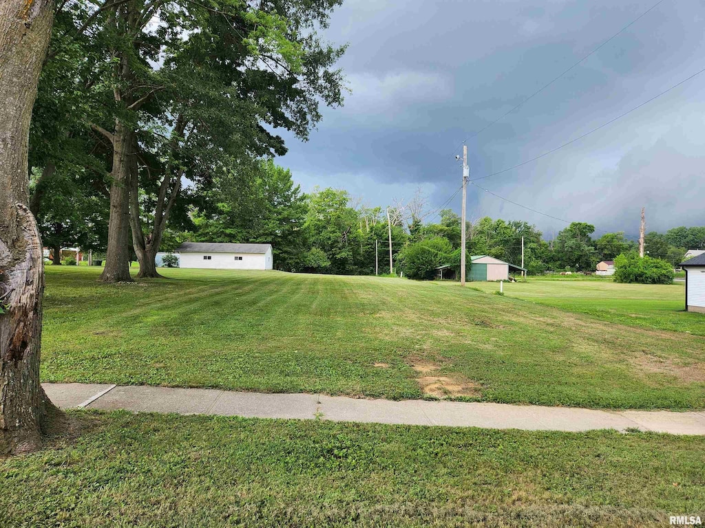208 W 5th St, Ina, IL 62846 - photo 2