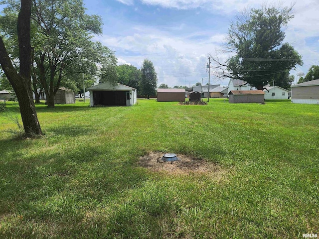 105 W 1st St, Ina, IL 62846 - photo 1