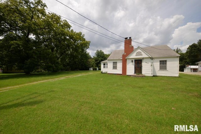 909 Fairfield Rd, Mount Vernon, IL 62864 - photo 3