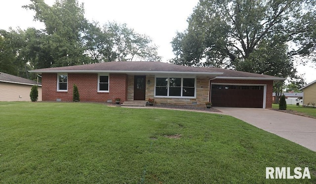 200 Circle Dr, Herrin, IL 62948 - photo 1