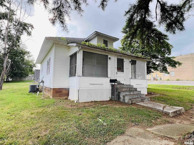 2417 1st St, Eldorado, IL 62930 - photo 1