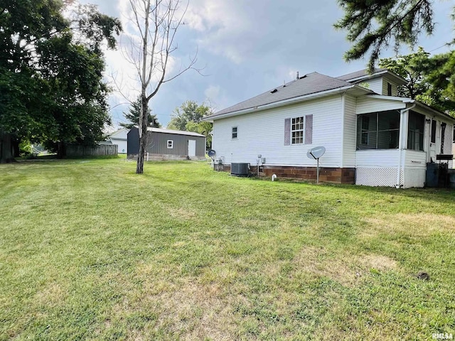 2417 1st St, Eldorado, IL 62930 - photo 6