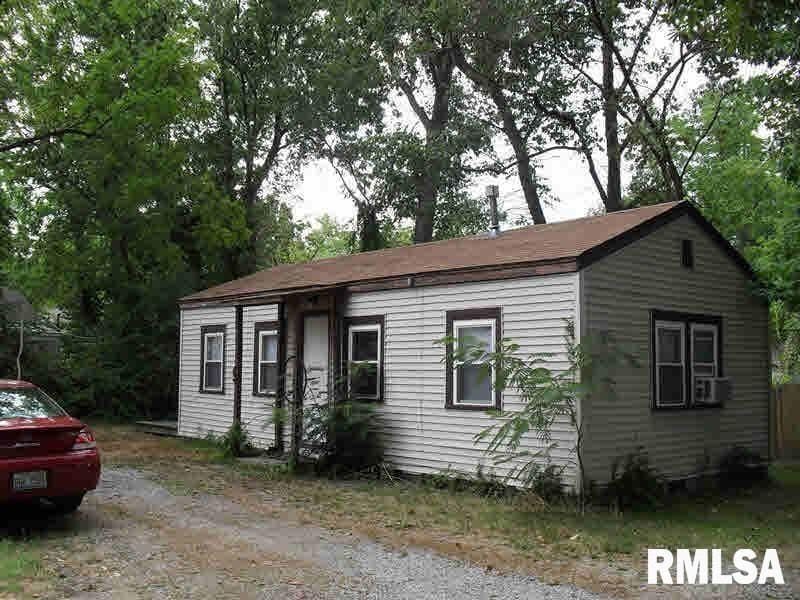 607 N Almond St Front House, Front House, Carbondale, IL 62901 - photo 3