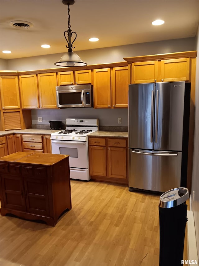 1935 Elm St, Murphysboro, IL 62966 - photo 3