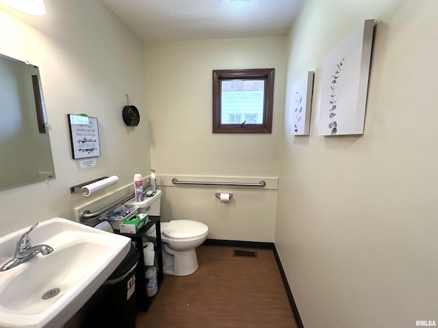 319 E 7th St, Centralia, IL 62801 - photo 8