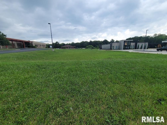 3128 Veterans Memorial Dr, Mount Vernon, IL 62864 - photo 1