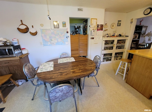 1220 S Jefferson St, Salem, IL 62881 - photo 15