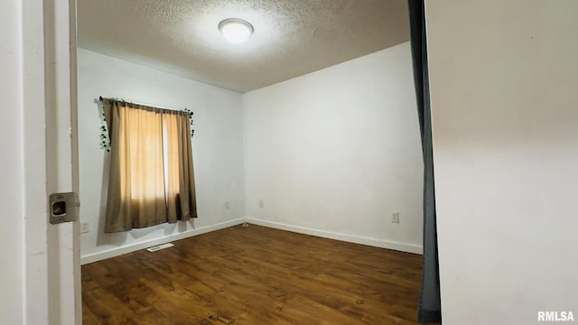 207 N 7th St, Benton, IL 62812 - photo 13