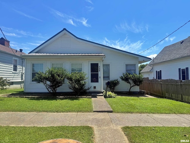 718 Girard St, Metropolis, IL 62960 - photo 1