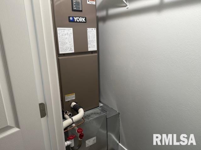 503 E Alexander St, Energy, IL 62933 - photo 22