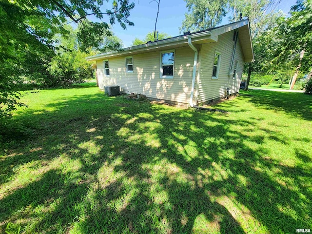 325 Campbell Ave, Flora, IL 62839 - photo 50
