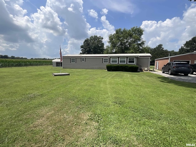 402 Jefferson St, Kell, IL 62853 - photo 1