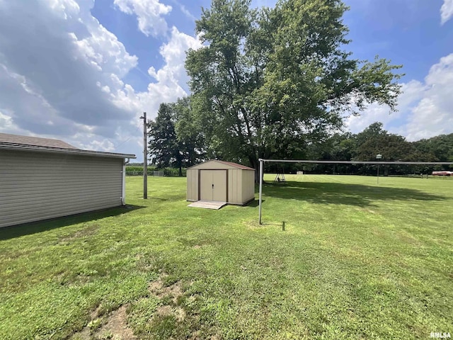 402 Jefferson St, Kell, IL 62853 - photo 19